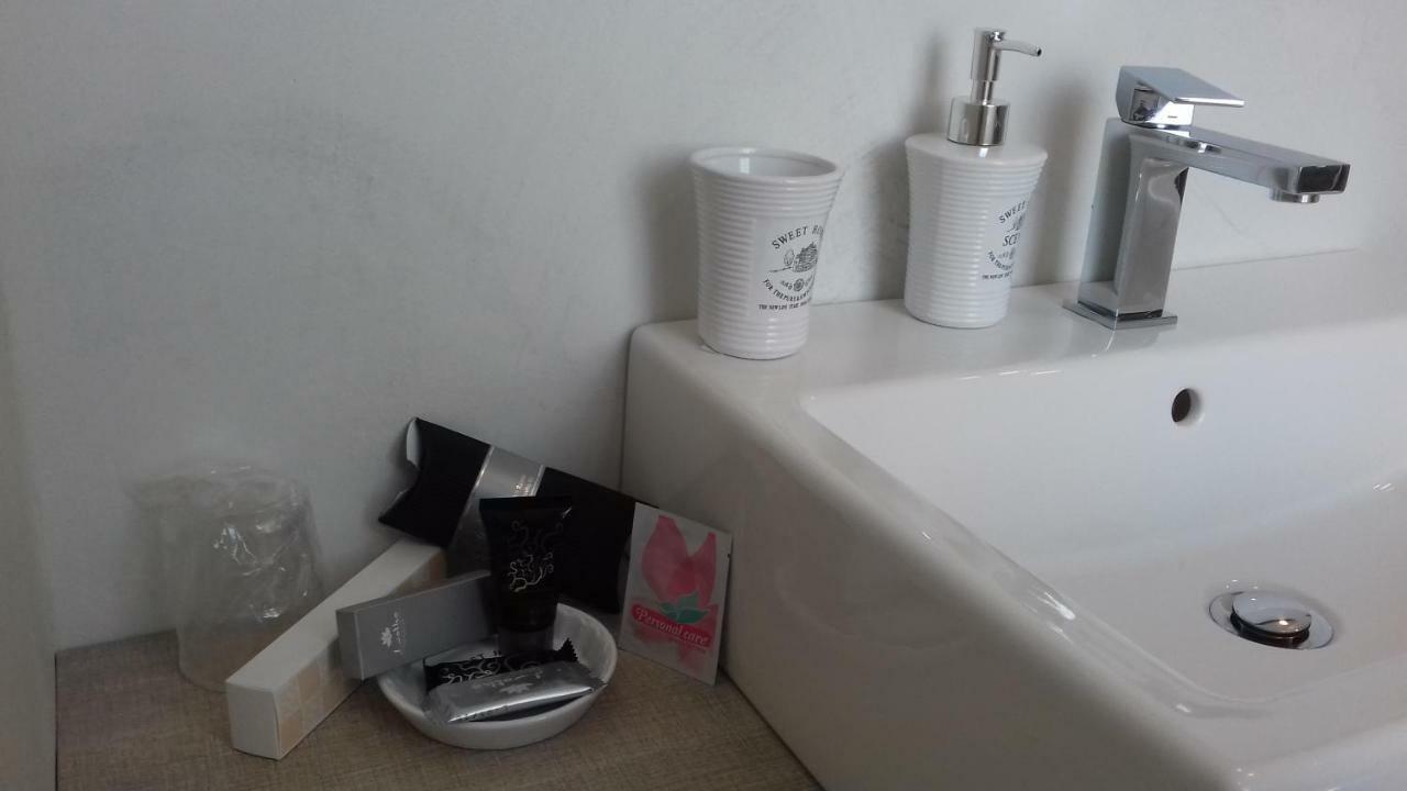 B&B Tre Passi Verona Buitenkant foto