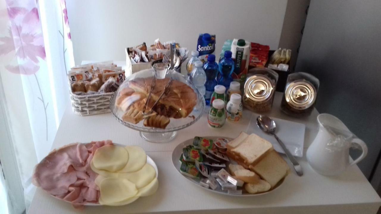 B&B Tre Passi Verona Buitenkant foto