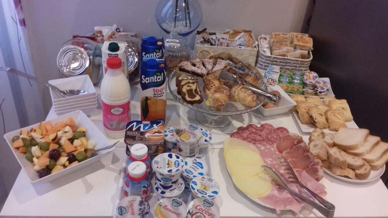 B&B Tre Passi Verona Buitenkant foto
